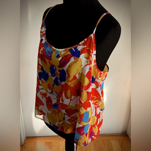 Very Cute Camisole-Med-Never Used. Great with Jeans, by American Apparel - Picture 4 of 10